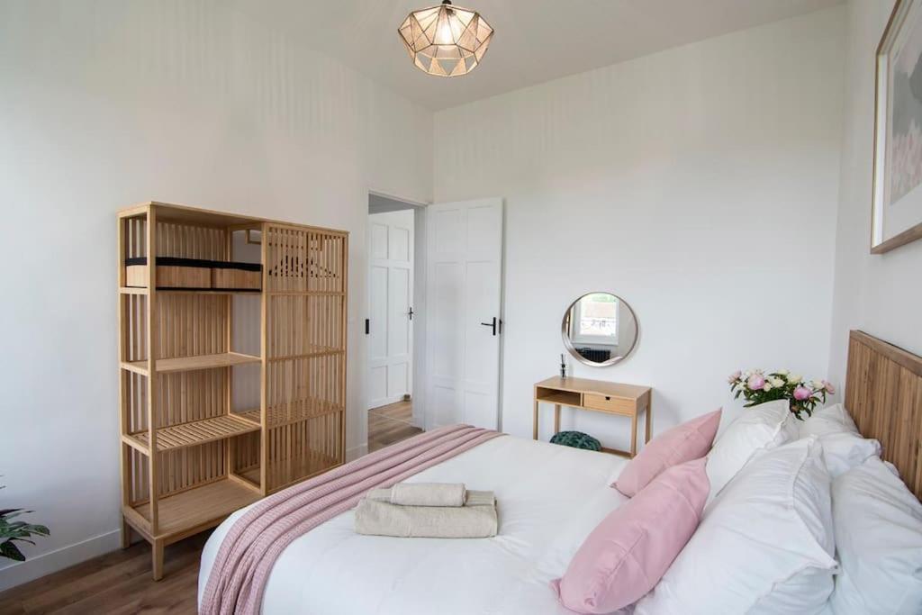 Treize Maison 3 Bed House In Centre Of Saint Severin المظهر الخارجي الصورة